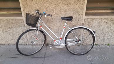 3 bici donna 26 con cestino pronte all'uso 