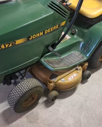 trattorino john deere- tagliaerba makita 