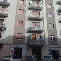 TARANTO-Via C.Battisti Ampio 2 Vani