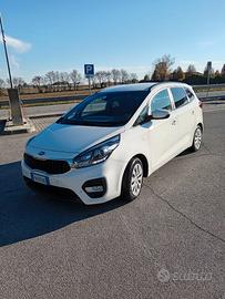 Kia carens 2018