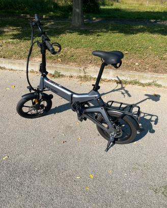 Bici elettrica HITWAY
