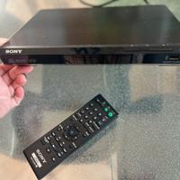 Questo è un lettore DVD Sony DVP-SR3700