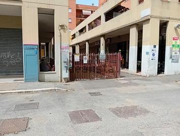 posto auto libero zona Acilia