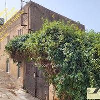 Villa quadrivio mq 500 su lotto mq 2000 dependance