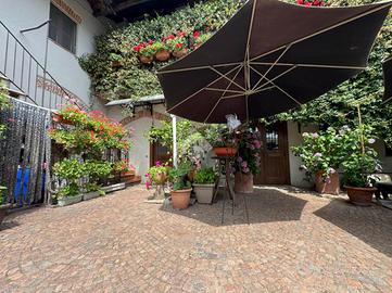 CASA INDIPENDENTE A CAMERI