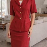 Tailleur rosso elegante L/XL con bottoni dorati