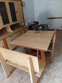 Tavolo + sedie