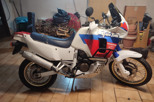 HONDA Africa Twin RD04 XRV 750