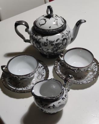 2 tazze, lattiera e teiera Vintage 