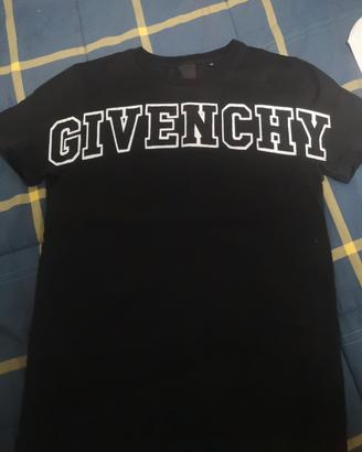 maglietta nera Givenchy