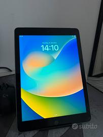 iPad 5th Generazione 128 GB wifi + cellulare
