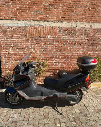 Suzuki Burgman 650 2004