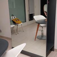 ARMADIO APPENDIABITI CON SPECCHIO