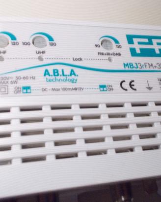 AMPLIFICATORE DI ANTENNA TV
