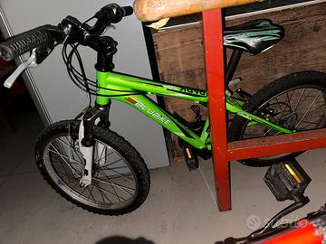 Bicicletta da bimbi pari al nuovo
