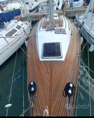 Barca a vela da crociera