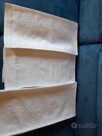 asciugamani lino ricamati