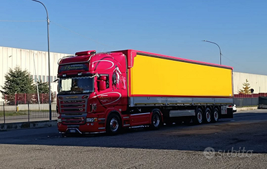 Rimorchio centinato carlux sterzante e sollevabil