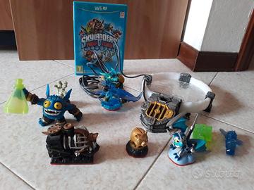 Videogioco SKYLANDERS + personaggi per WII U