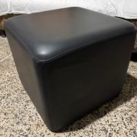 Pouf neri di pelle