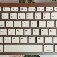 Tastiera Bluetooth design Apple