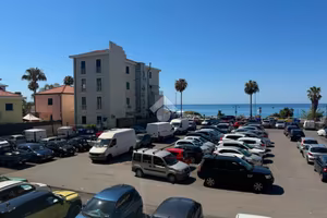 2 LOCALI A VENTIMIGLIA