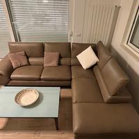 Divano in pelle ad angolo