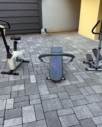ATTREZZATURA PER PALESTRA AMATORIALE
