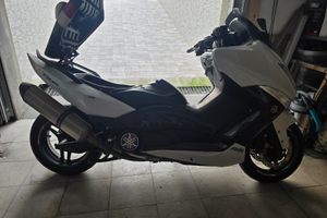 Tmax 500 del 2012