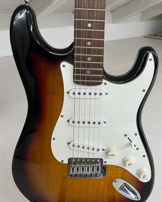 Chitarra elettrica Squier Strat Fender