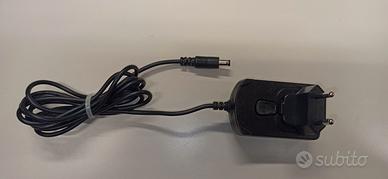 Alimentatore 9 Volt - 0,56 Ampere