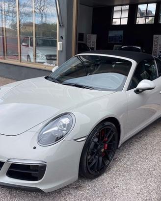 Porsche 911 Targa 3.0 4 GTS PDK - Grigio Modegrau