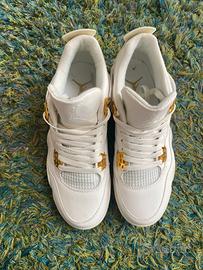 JORDAN 4-
