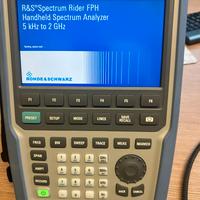 Spectrum Rider FPH Handheld spectrum analyzer  R&S