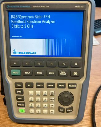 Spectrum Rider FPH Handheld spectrum analyzer  R&S