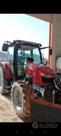 trattore Massey ferguson 