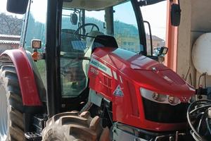 trattore Massey ferguson 