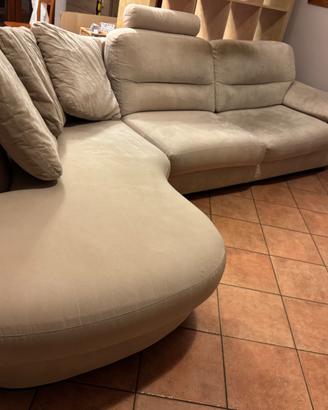 Divano con chaise longue