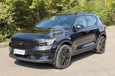 VOLVO XC40 B3 automatico Ultra Black Edition