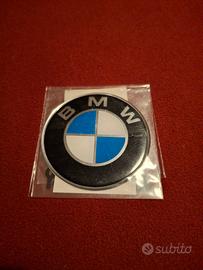Adesivo in gomma con stemma BMW