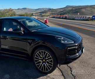 Porsche Cayenne coupè E-Hybrid