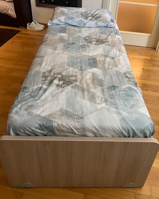 Lettino in legno