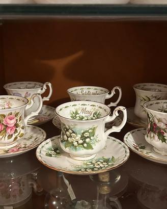 12 tazzine + piattini Royal Albert