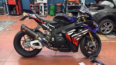 Aprilia RSV4 factory