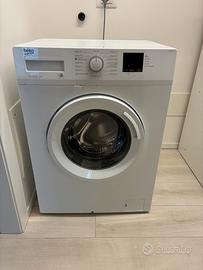 Lavatrice Beko 5 kg 1000 Giri/min Bianco