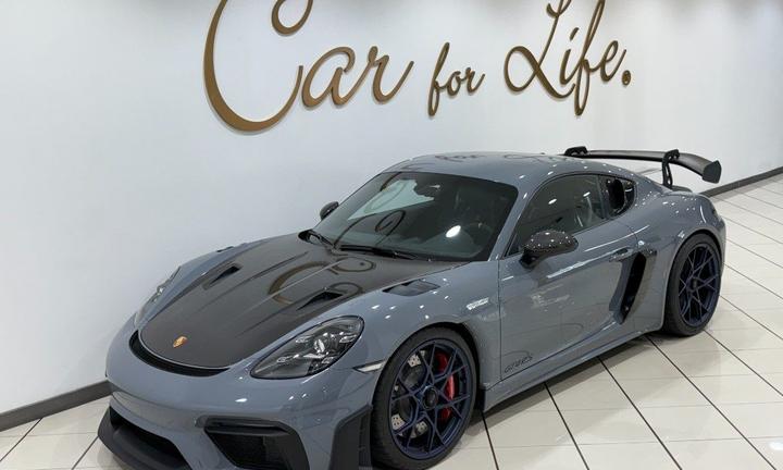 PORSCHE 718 Cayman 4.0 GT4 RS