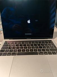 MacBook Pro 13" 128 GB Silver MUHQ2T/A 2019