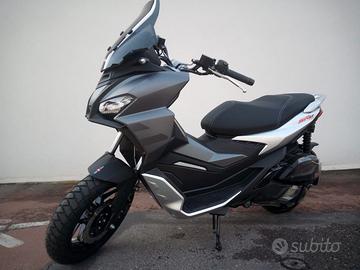 APRILIA SR GT 200 ABS