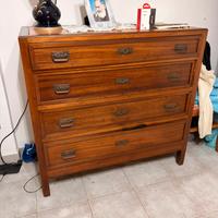 Cassettone in legno massello con 4 cassetti