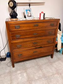 Cassettone in legno massello con 4 cassetti